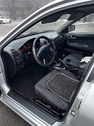 Mitsubishi: Mitsubishi Galant: 2003 г., 2.5 л, Механика, Бензин, Седан — 10