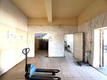 Anbar və emalatxanalar: Nərimanov rayonu, “Baksol” yolunda, “Ziya Bünyadov” prospektinə yaxın — 15