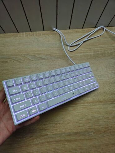 Klaviaturalar: Ideal bir mehsulla qarşınızdayam.Istifade olunmayibdi. Uzerinde mause -da lalafo.az — 4 Klaviaturalar: Ideal bir mehsulla qarşınızdayam.Istifade olunmayibdi. Uzerinde mause — 4