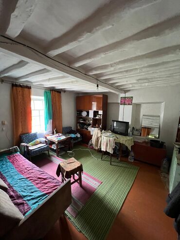 аренда домов кызыл аскер: 36 м², 1 комната, Старый ремонт Без мебели