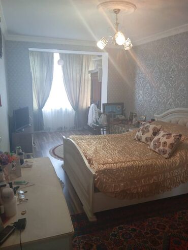 Kirayə mənzillər: Bakı, Həzi Aslanov qəs., 5 otaqlı, Köhnə tikili, m. Həzi Aslanov, 110 kv. m
