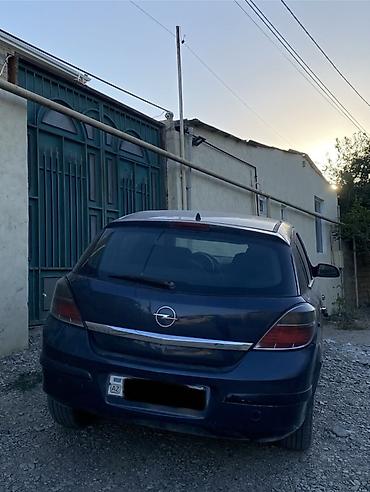 mercedes 160 a: Opel Astra H, 5 qapılı hetçbek - Kuzov: hetçbek, tünd mavi rəng - — 2