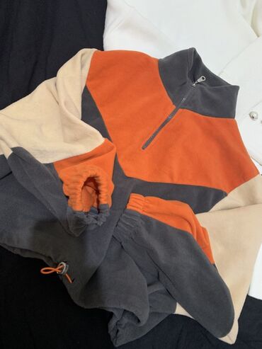 Kardiqanlar, jaketlər: Qadın geyimleri ikinci el az geyilib ve geyinilmeyen etiketlilerde — 10