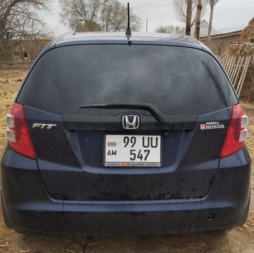 Honda: Honda Fit: 2009 г., 1.3 л, Вариатор, Бензин