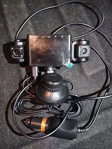 Videoreqistratorlar: Avtomobil üçün 3 kameralı DVR (videoqeydiyyatçı) Xüsusiyyətlər: - İki — 3