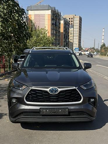 маши: Toyota Highlander: 2022 г., 2.5 л, Вариатор, Гибрид, Кроссовер — 2