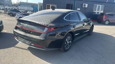 обмен машинами ключ в ключ: Hyundai Sonata: 2021 г., Автомат, Бензин, Седан