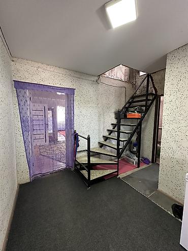 1 bedroom: 📍В Сокулуке ( нижняя зона ) продаётся дом на участке 7 соток. Об — 6