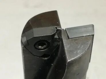 Ostali uređaji: Nosac plocica 25mm, R216.2-125 (2798) Sandvik Coromant Glodalo ima 2 — 4