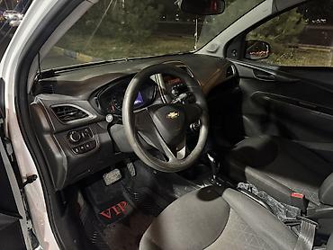 абхазский авторынок: Chevrolet Spark: 2018 г., 1 л, Вариатор, Бензин, Хэтчбэк — 5