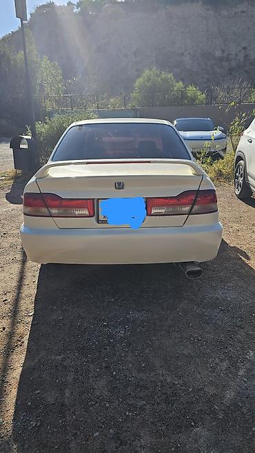 Honda Accord: 2002 г., 1.8 л, Автомат, Бензин, Седан