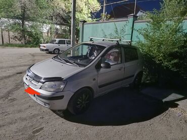 Hyundai: Hyundai Getz серебристого цвета с дугами на крыше. Продаю или сдаю в