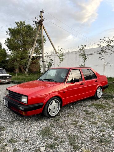 Volkswagen: Volkswagen Jetta: 1986 г., 1.8 л, Механика, Бензин, Седан