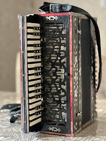 Qarmonlar: Qarmon, Akustik, İşlənmiş, Ödənişli çatdırılma, Ünvandan götürmə — 9