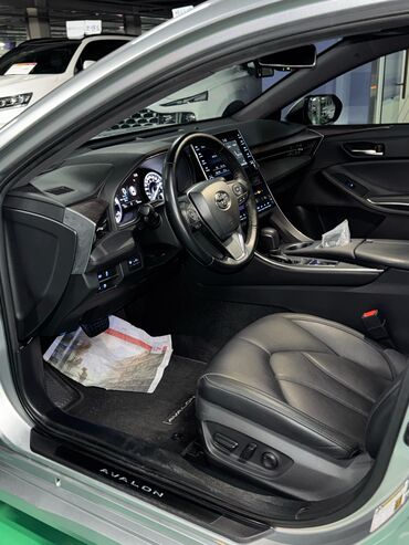 Toyota: Toyota Avalon: 2020 г., 2.5 л, Вариатор, Гибрид, Седан — 10