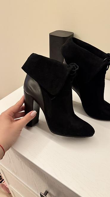 10 sabo: Qadın üçün qara botlar – yüksək dabanlı - Model: qısa boğazlı, küt — 1