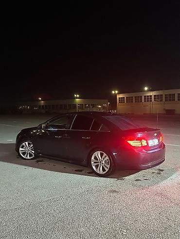 stop stul: Chevrolet Cruze: 1.4 l | 2014 il 260000 km Sedan — 2