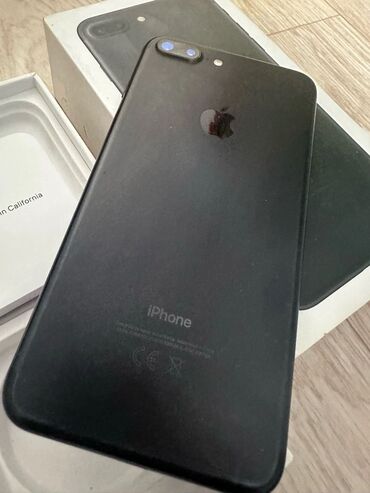 Apple iPhone: IPhone 7 Plus, Б/у, 256 ГБ, Черный, Зарядное устройство, Чехол, Коробка, 77 %