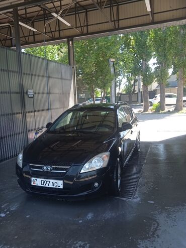 авто гаражное хранение: Kia Ceed: 2008 г.