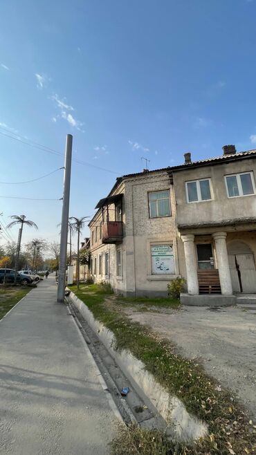 срочно продаётся 1 комнатная квартира в районе парк фучика: 2 комнаты, 30 м², Индивидуалка, 1 этаж, Старый ремонт