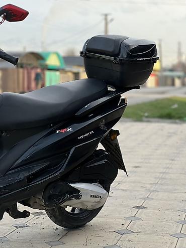 Скутеры: Тип скутера 150 куб. см, Бензин, Б/у — 6