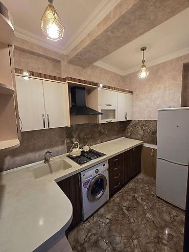 binə salxoz: Saray qesəbəsi. Alimler şehərciyinde 1 otağın 2 otağa düzelme menzil — 6