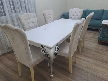 qaşıq desti: Masa desdi satilir 300azn²⁰6 stulu var masa acilmir.Unvan