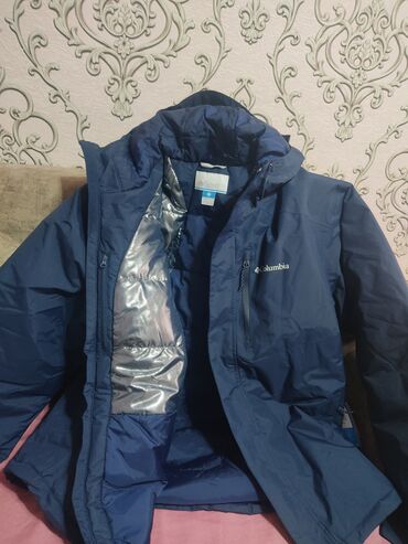 Kurtkalar: Columbia kişi geyimi (kurtka) Razmeri L, rengi tund mavi(navy) — 1