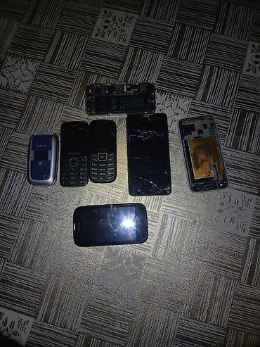 kohnə telefon: Köhnə mobil telefonlar və ehtiyat hissələri dəsti Paketdə müxtəlif — 1