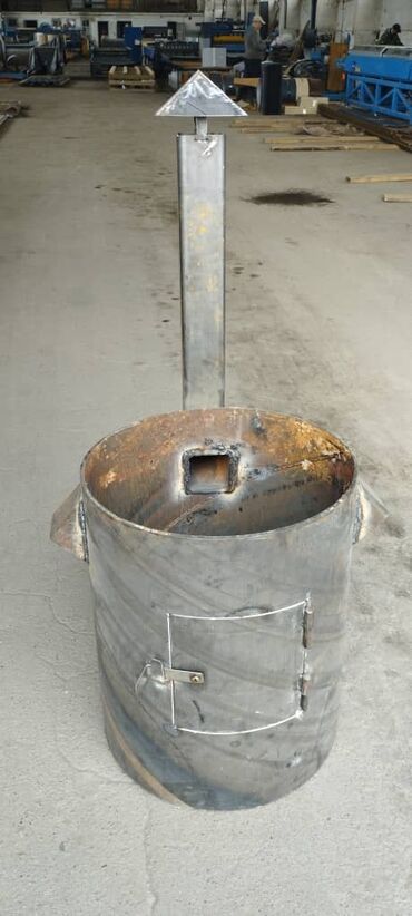 кукмара казан: Продаю печь под казан. 40 литров . диаметр трубы 500 мм. толщина 0,8