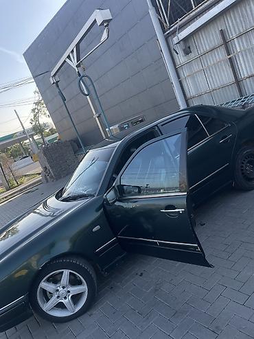 Продажа авто: Mercedes-Benz E-Class: 1998 г., 2.4 л, Механика, Бензин, Седан — 4