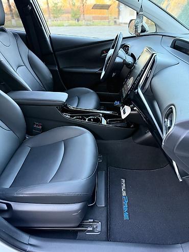 Toyota: Toyota Prius: 2019 г., 1.8 л, Вариатор, Электромобиль, Хэтчбэк — 6