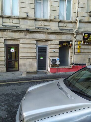 Digər kommersiya daşınmaz əmlakı: Səbail rayonu Aff mola yaxın,sahəsi 75 kv/m olan, 1 otağlı obyekt -da lalafo.az — 12 Digər kommersiya daşınmaz əmlakı: Səbail rayonu Aff mola yaxın,sahəsi 75 kv/m olan, 1 otağlı obyekt — 12