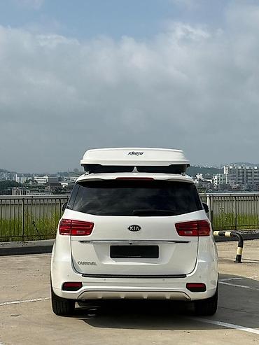 Kia Carnival: 2020 г., 2.2 л, Автомат, Дизель, Минивэн at lalafo.kg — 6 Kia Carnival: 2020 г., 2.2 л, Автомат, Дизель, Минивэн — 6