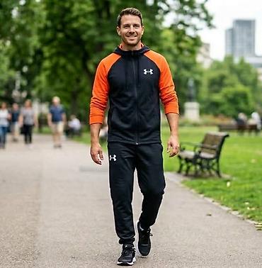 top ponuda: Muške trenerke nove model M,L,XL,XXL veličine za samo 3900 din
pb — 2