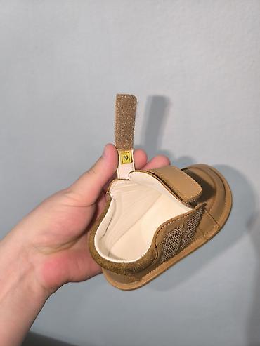 rok majice: Dečje cipelice Zuma barefoot – broj 19
kao nove, jako očuvane — 2