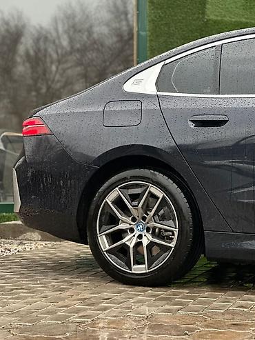 BMW: BMW : 2024 г., Электромобиль, Седан — 5