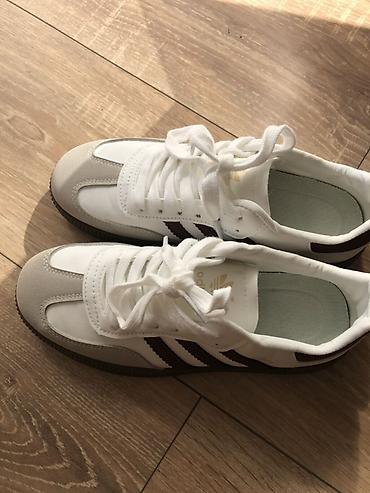 samba krasofka: Adidas Samba qadın idman ayaqqabısı - Model: Samba - Rəng: ağ üst — 1