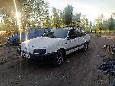 Продажа авто: Volkswagen Passat: 1991 г., 1.8 л, Механика, Бензин, Седан — 1
