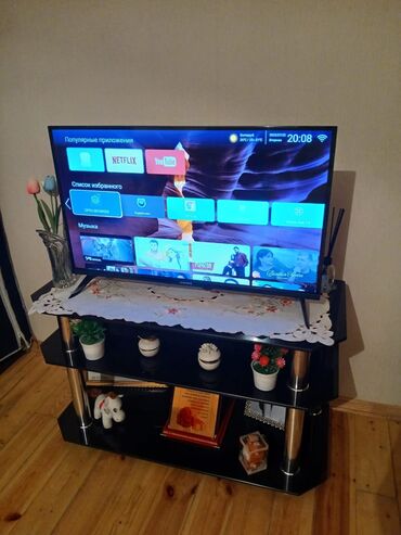 Yoshiro 82 ekran tv satılır 150₼. Smartdır.Tam işlək