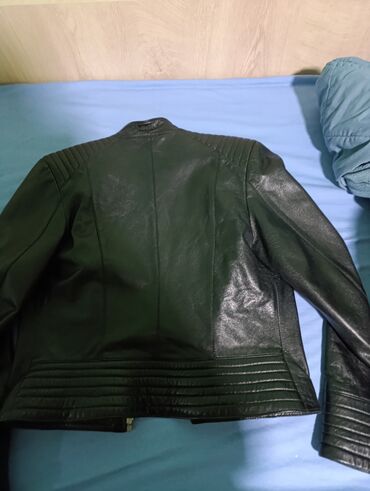 Koledžice: Ženska kožna jakna u biker stilu – crna - Materijal: prirodna koža — 2