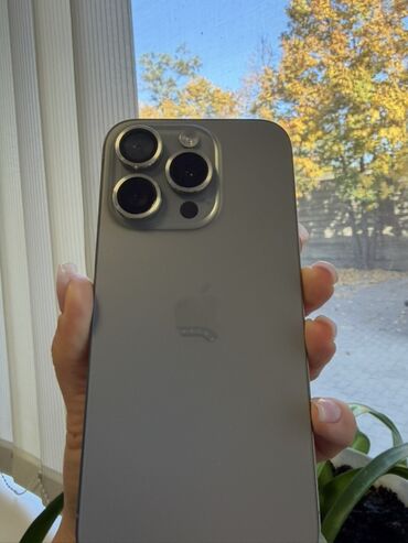 плита настольная: IPhone 15 Pro, Б/у, 256 ГБ, Space Gray