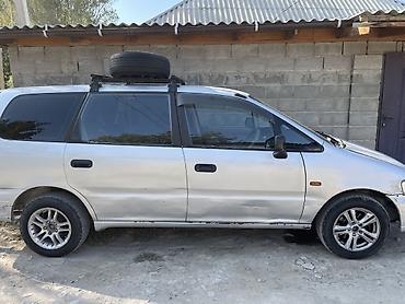 на ходу дымит: Honda Odyssey: 1996 г., Бензин, Минивэн — 3
