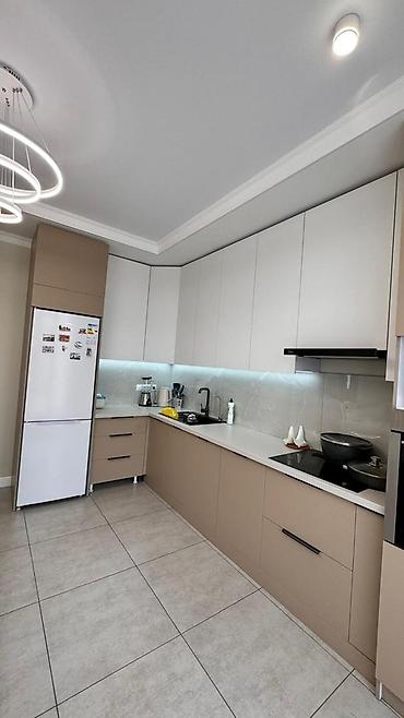 прадается дом в городе токмок: 4 комнаты, 100 м², 8 соток, Чолпон-Ата, Собственник — 3