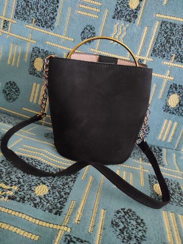 chanel allure homme sport цена в бишкеке: Продам мини-сумочку за символическую цену,в хорошем состоянии.!