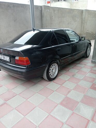 bmw 3 серия 316 4mt: BMW 316: 1.6 l | 1993 il Sedan