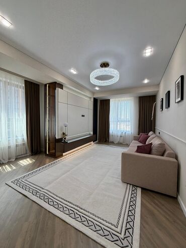 вдоль дороги: 3 комнаты, 106 м², Элитка, 4 этаж, Дизайнерский ремонт