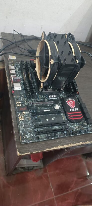 Masaüstü kompüterlər və iş stansiyaları: Plata MSI X99A Gaming 7 ( 2011 socket ) Cpu i7 5820K ( i7 7700-dan — 4