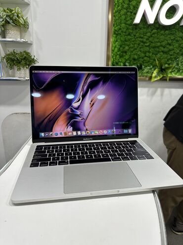 macbook air 13 m1: Ультрабук, Apple, 16 ГБ ОЭТ, Intel Core i5, 13.3 ", Колдонулган, Жумуш, окуу үчүн, эс тутум SSD