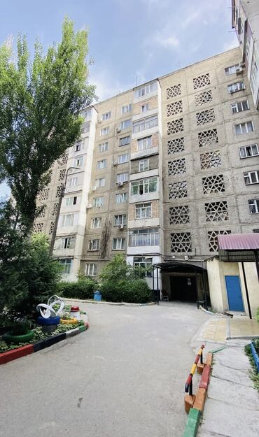 сдаю квартира долгосрочно: 1 бөлмө, Менчик ээси, Чогуу жашоосу жок, Жарым -жартылай эмереги бар